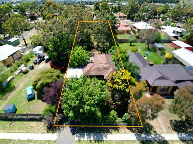 14 Raglan St, Wallan, VIC 3756