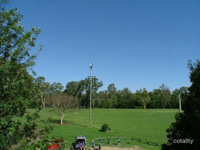 30 Burnham Rd, Bardon, QLD 4065