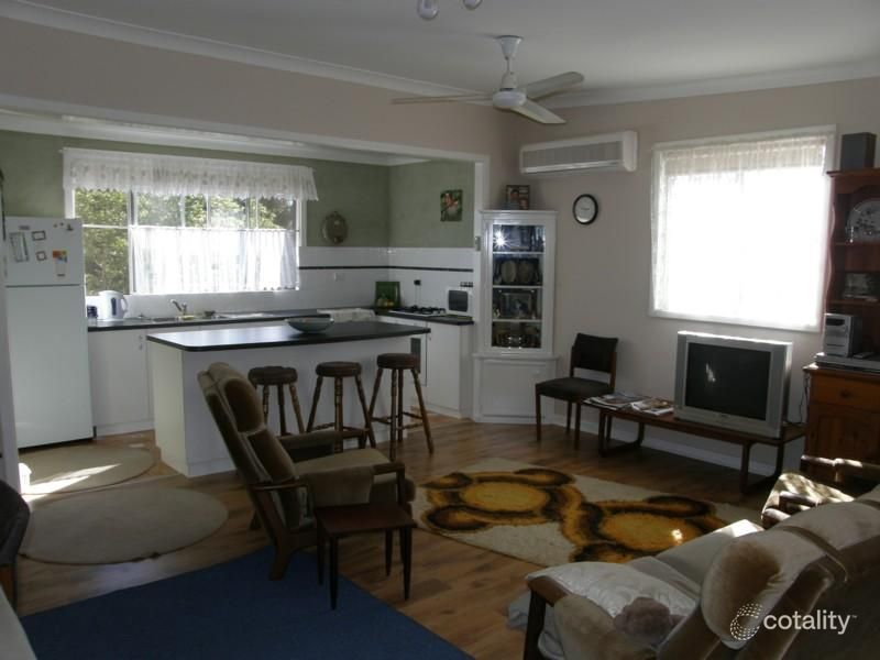 11 Mallard St, Kalbarri, WA 6536