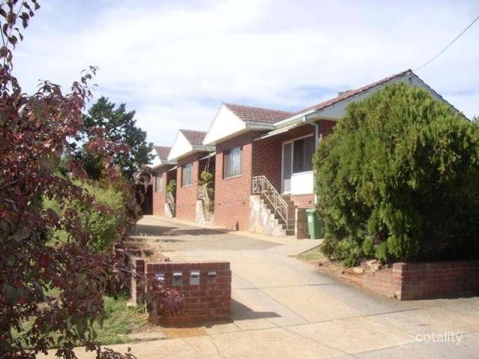 23 Tucker St, Turvey Park, NSW 2650