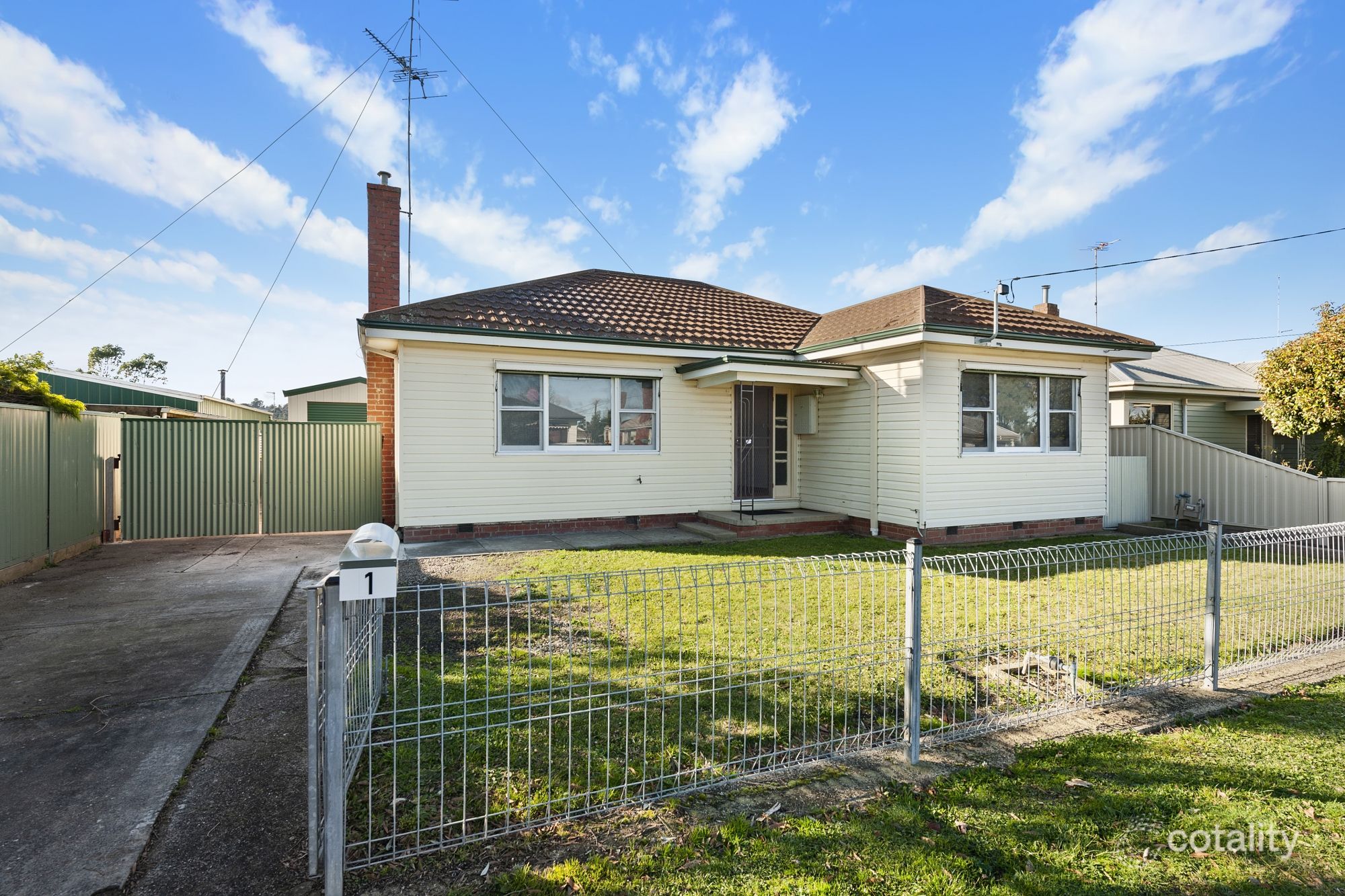 1 Collins Ave, Sebastopol, VIC 3356