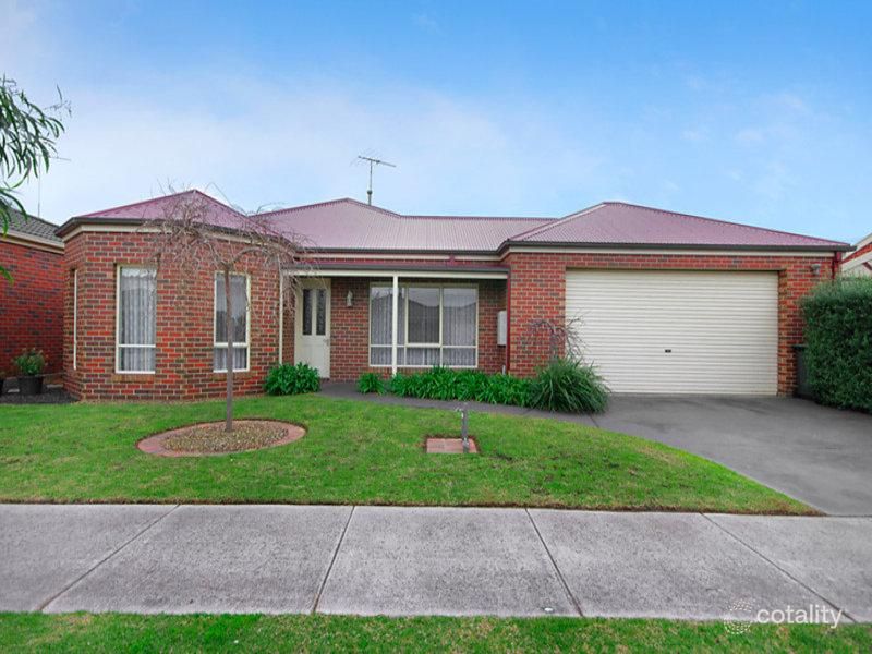 4 Carstairs Cl, Grovedale, VIC 3216
