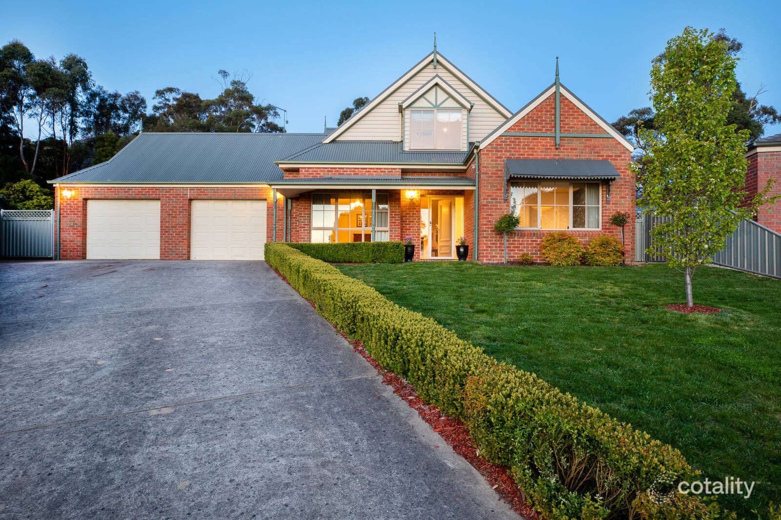 10 Catherine Ct, Brown Hill, VIC 3350