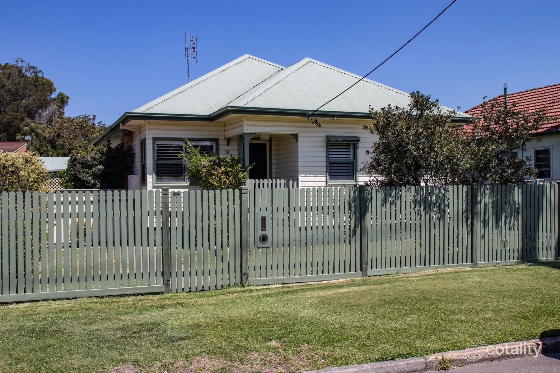 19 Fairfield Ave, New Lambton, NSW 2305