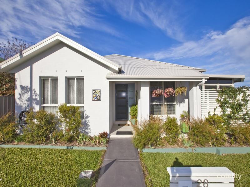 28 Fourth St, Cardiff South, NSW 2285