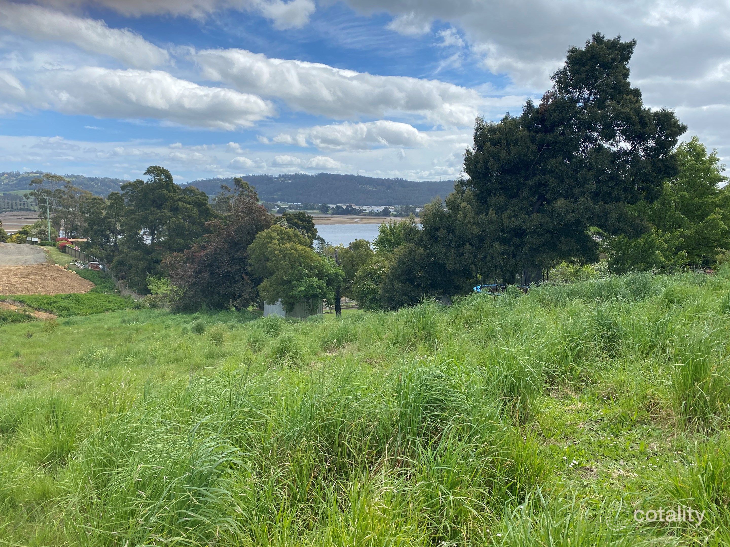 4 Highfield Rd, Ambleside, TAS 7310
