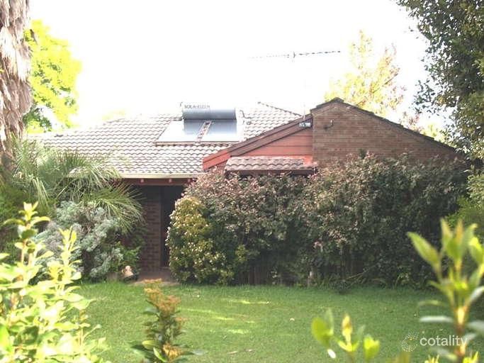 60 Moira Ave, Forrestfield, WA 6058