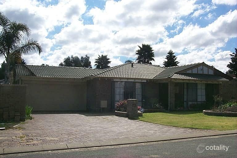 9 Romford Pl, Kingsley, WA 6026