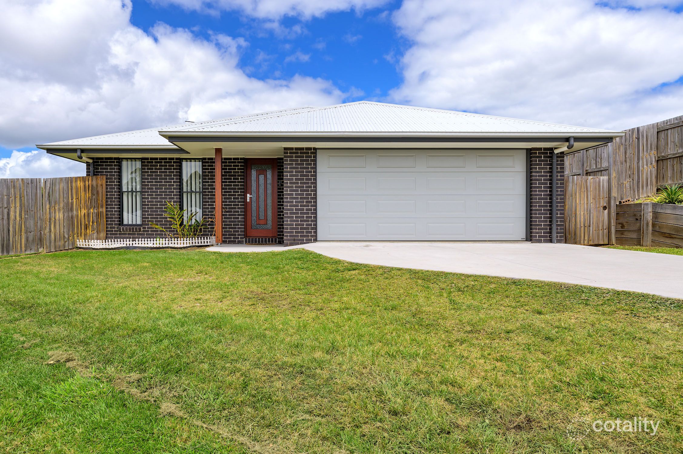 6 Fortune Ct, Southside, QLD 4570
