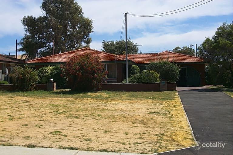 32b Owen Rd, Hamilton Hill, WA 6163