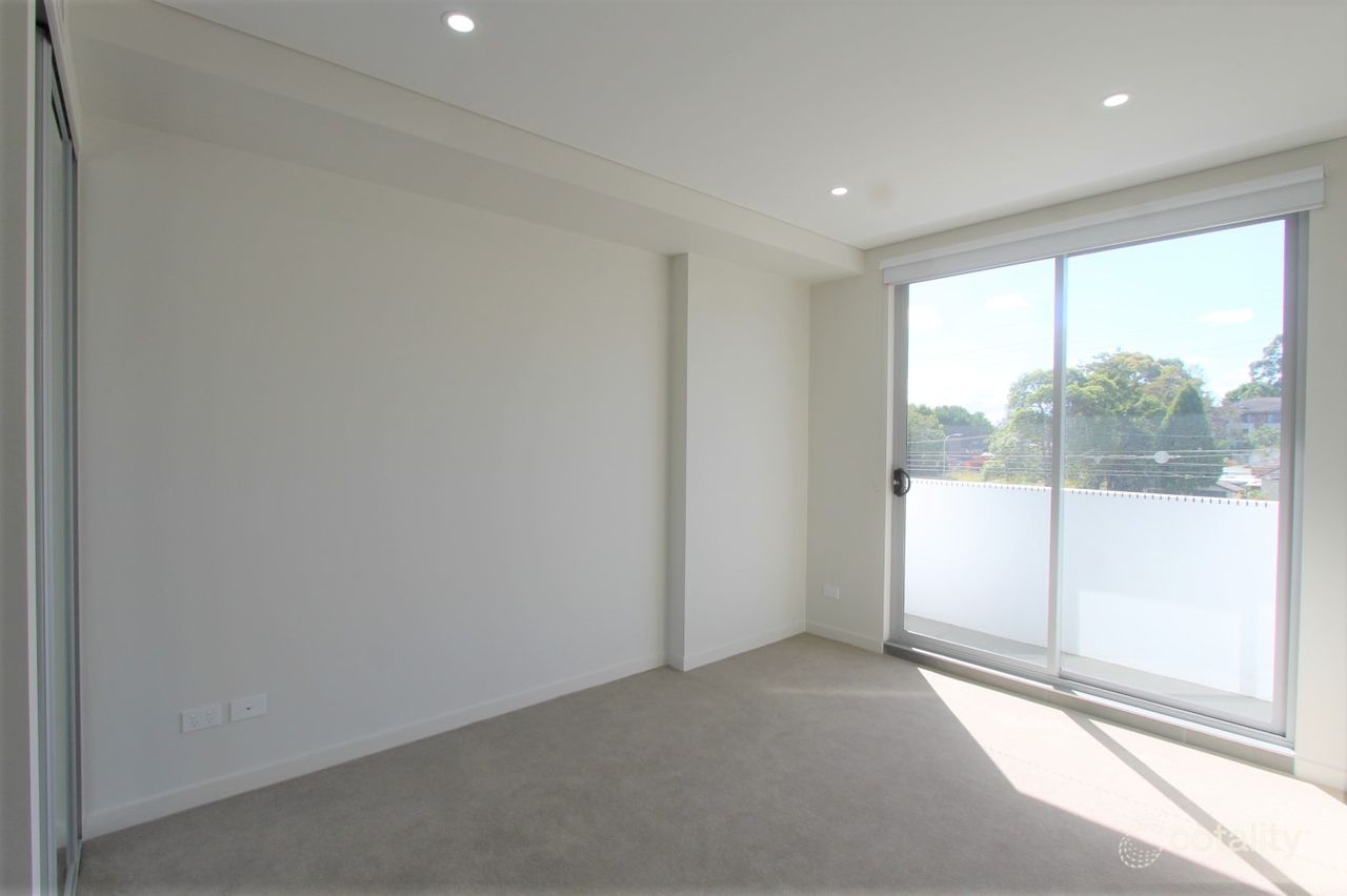 208/22 Dressler Ct, Holroyd, NSW 2142