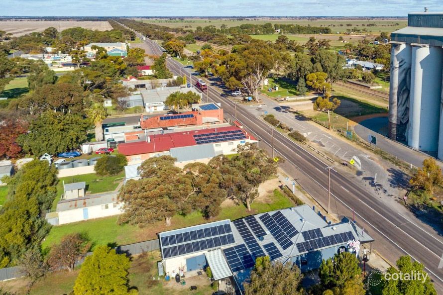 13 Poyntz Tce, Coonalpyn, SA 5265