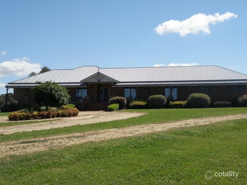 106 Runnymede Dr, Inverell, NSW 2360
