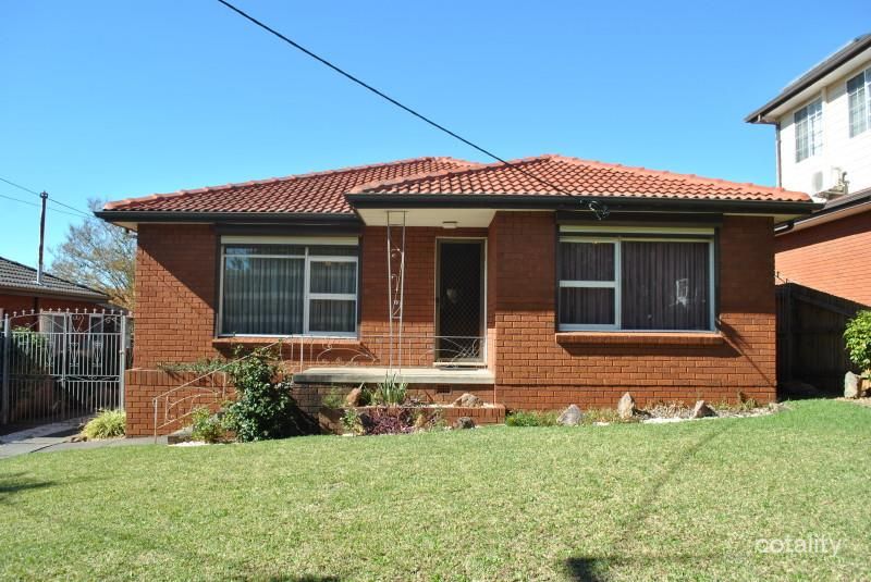17 Lough Ave, Guildford, NSW 2161
