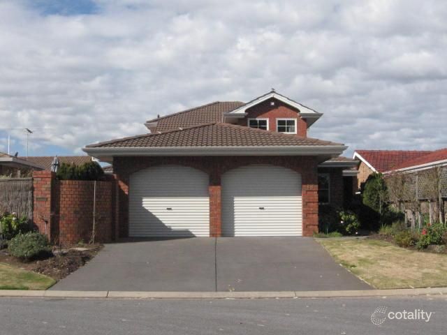 13 Capri Cl, West Lakes, SA 5021