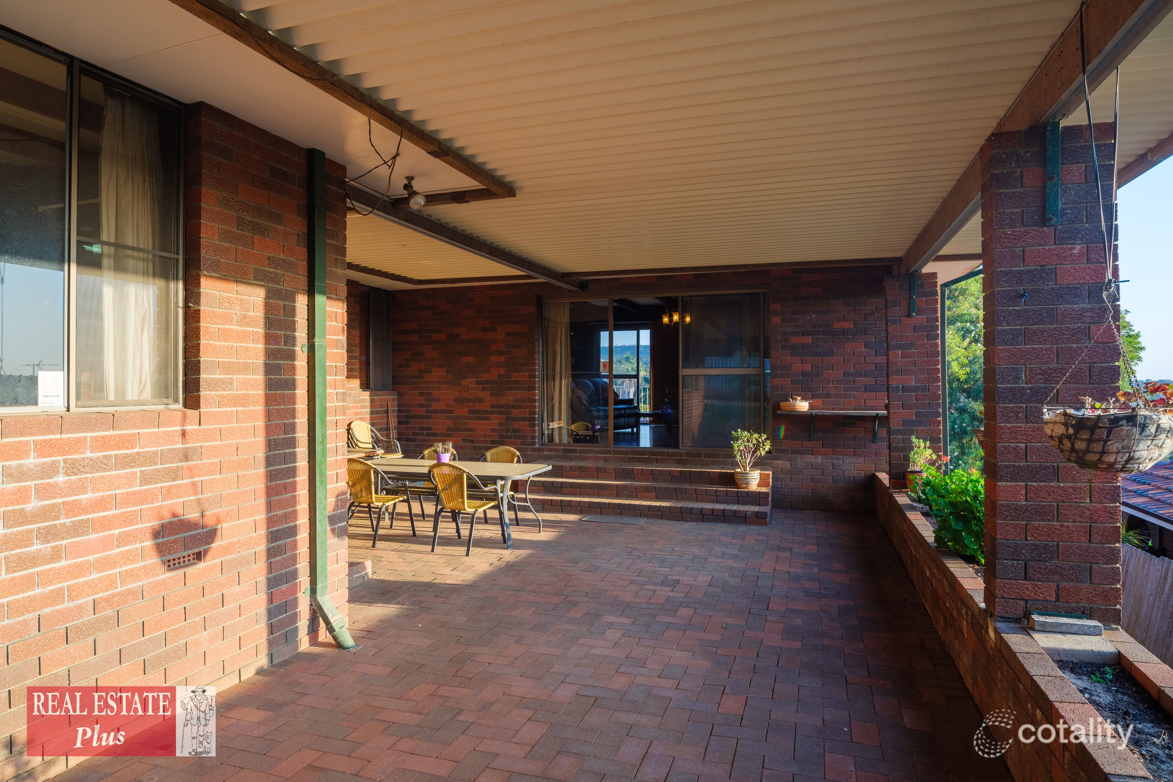 21 Kingsfield Ave, Swan View, WA 6056