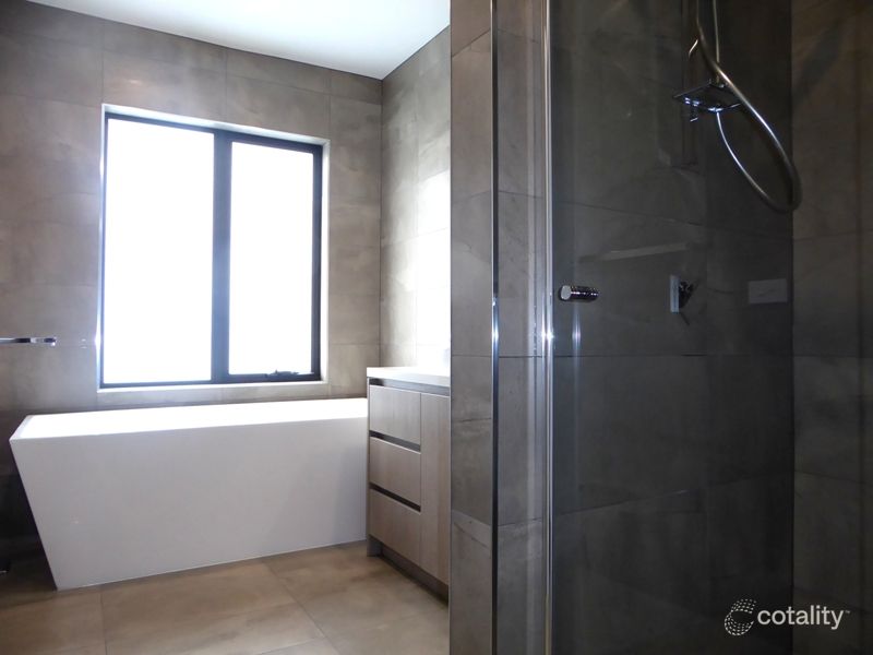 3/4 Felix St, Surrey Hills, VIC 3127