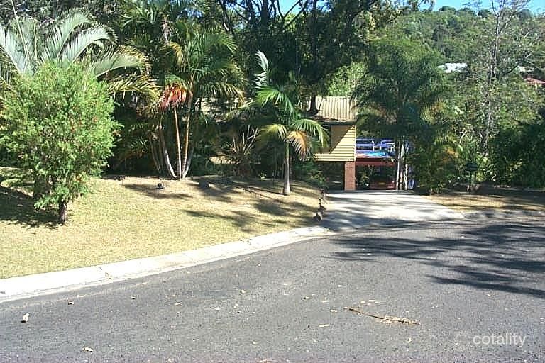 2 Dyum Pl, Ocean Shores, NSW 2483