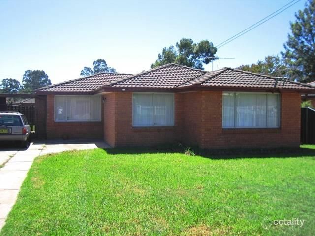15 Tarana Cres, Dharruk, NSW 2770