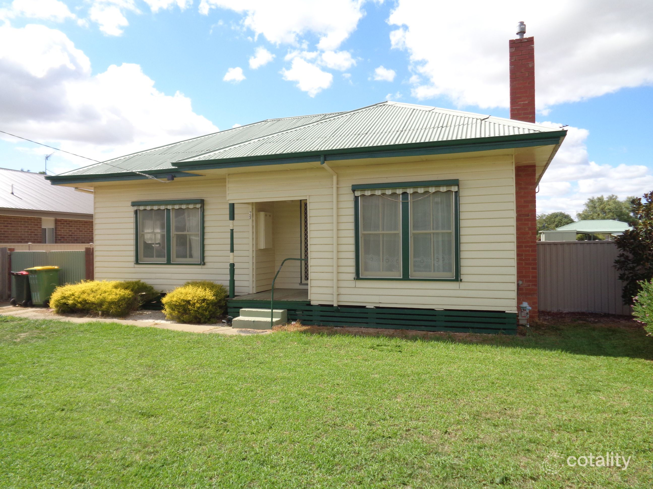 29 Queen St, Rochester, VIC 3561