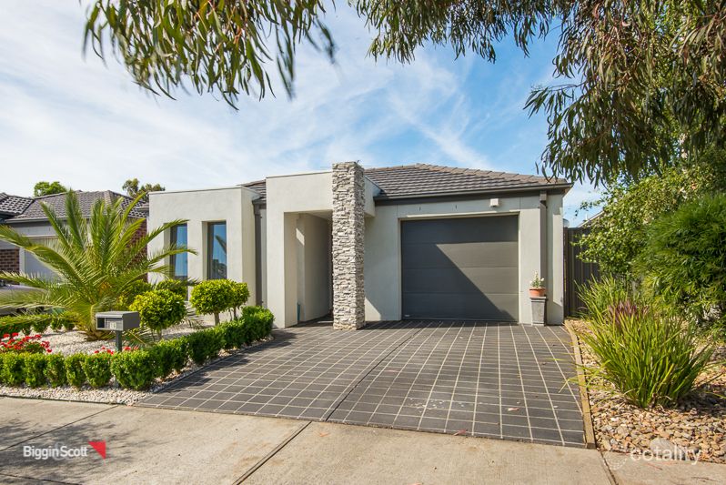 16 Cherry Blossom Ch, Pakenham, VIC 3810