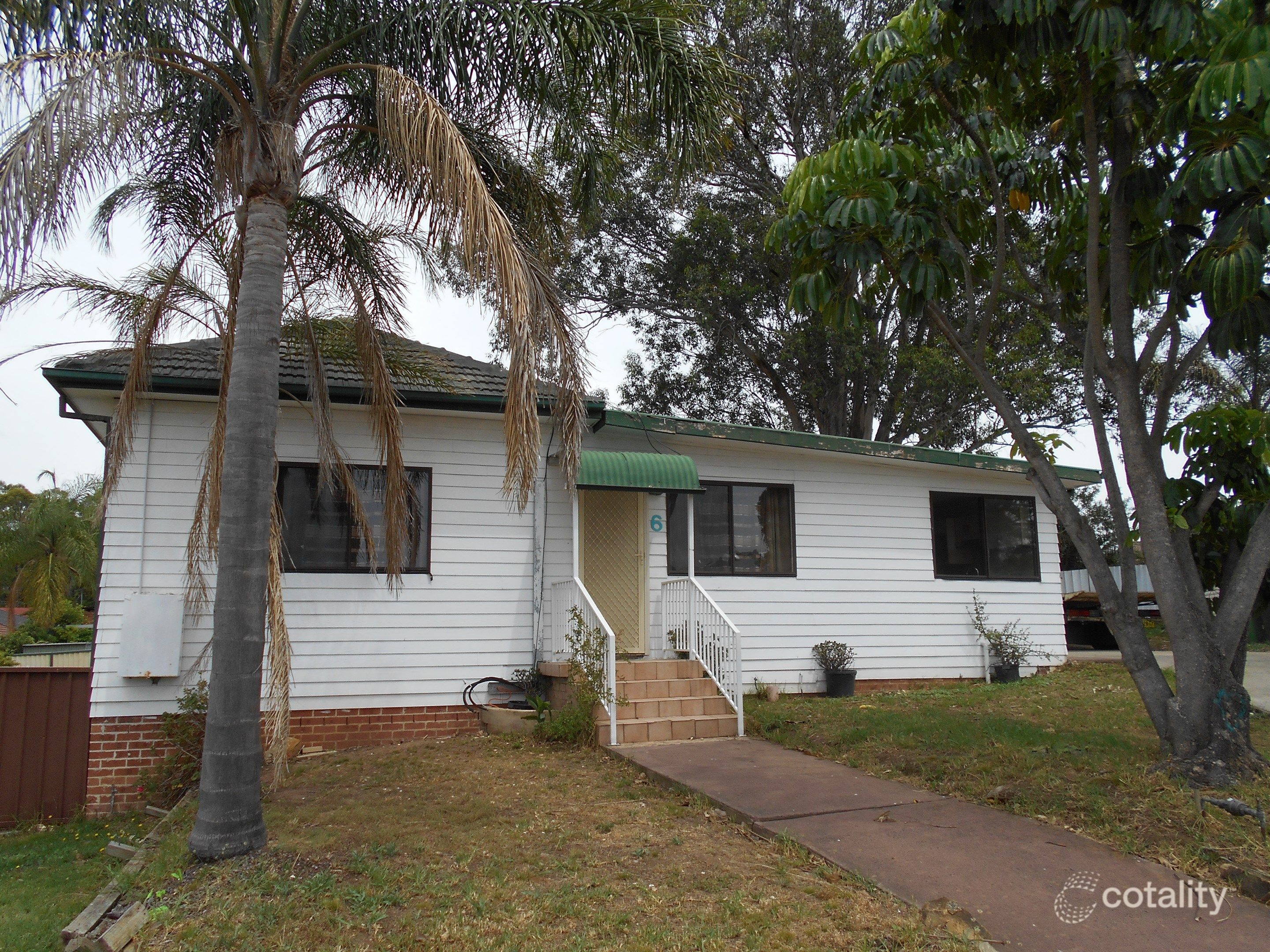 6 Onyx Cl, Bossley Park, NSW 2176