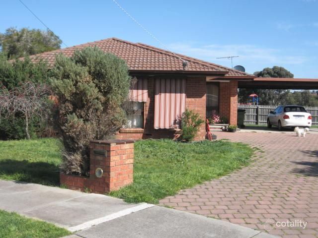 8 Yeovil Ct, Craigieburn, VIC 3064