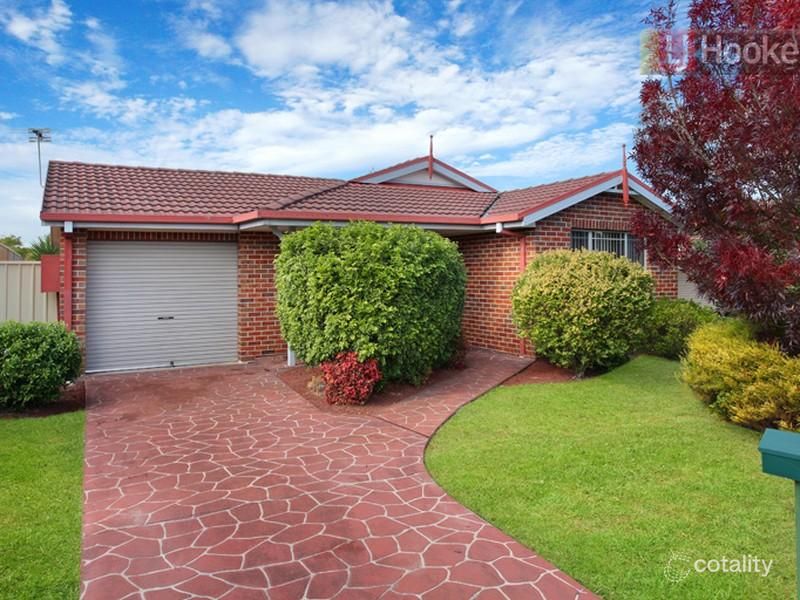 17 Millard Cres, Plumpton, NSW 2761