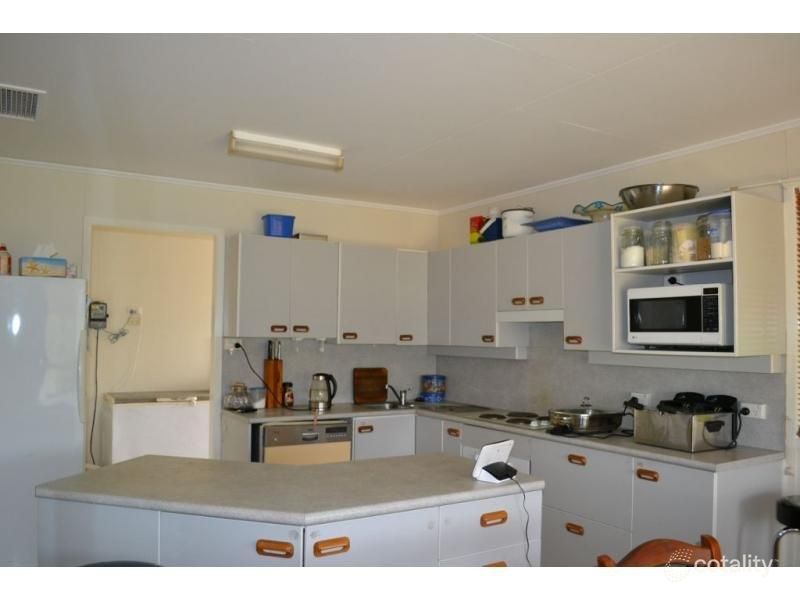 92 Pamela St, Townview, QLD 4825