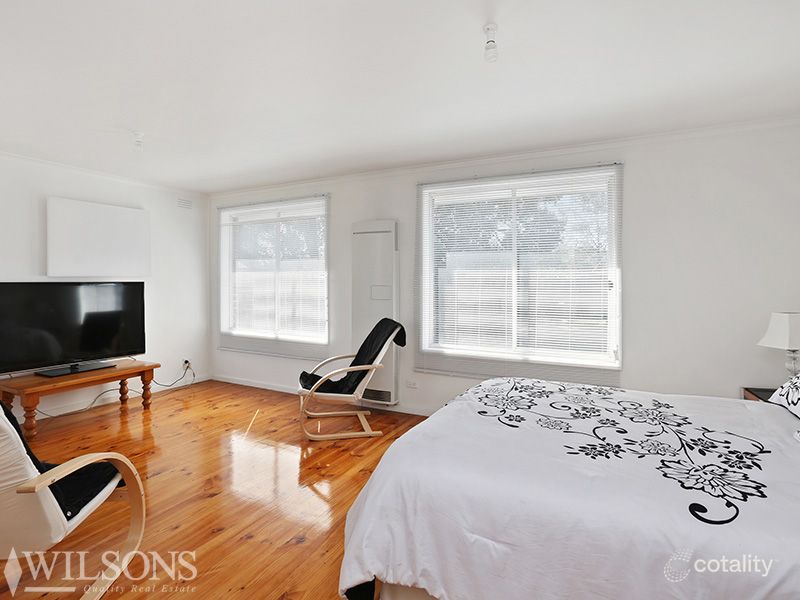 14 Challenger Cl, Whittington, VIC 3219
