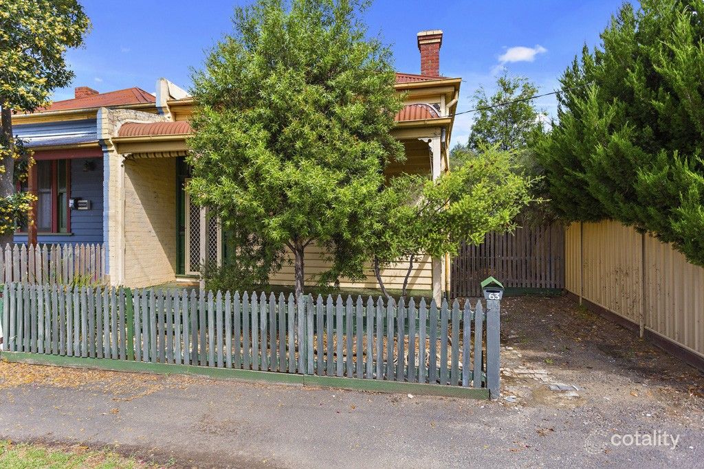 63 Gladstone St, Quarry Hill, VIC 3550