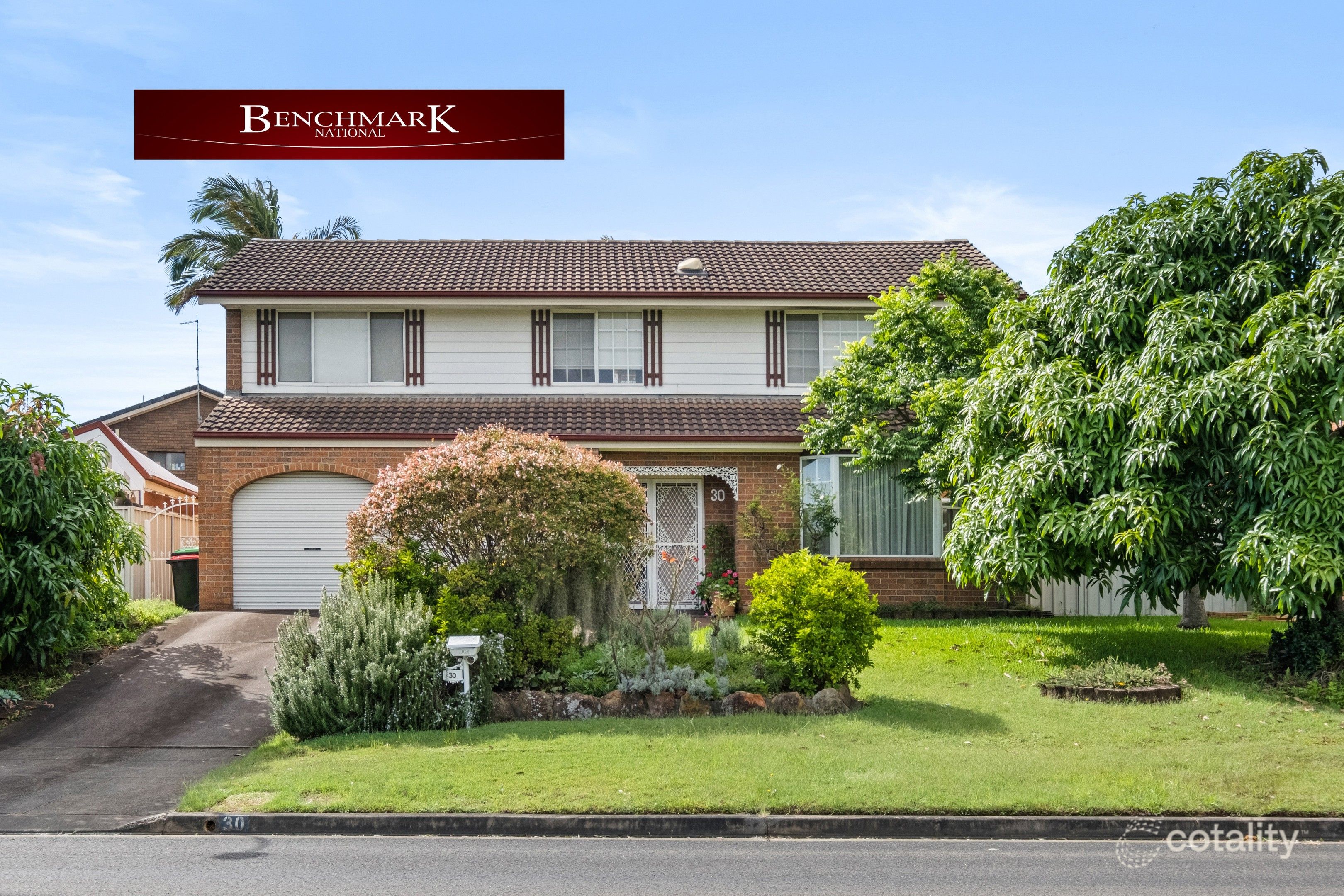 30 Banbury Cres, Chipping Norton, NSW 2170