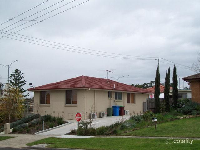 1 Delacombe Dr, Hampton Park, VIC 3976