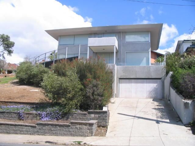 29a Hillsyde Pde, Strathmore, VIC 3041