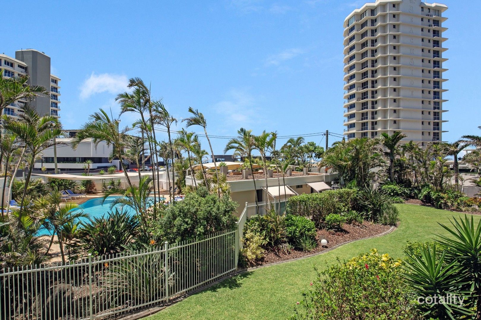 2/3554 Main Beach Pde, Main Beach, QLD 4217