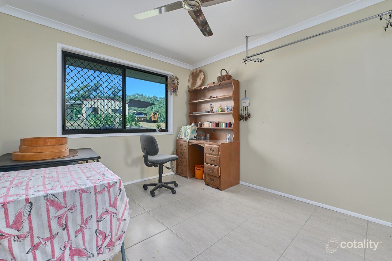345 Faint Rd, Mount Larcom, QLD 4695