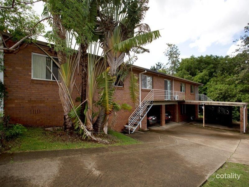 4 Araluen Tce, Monkland, QLD 4570