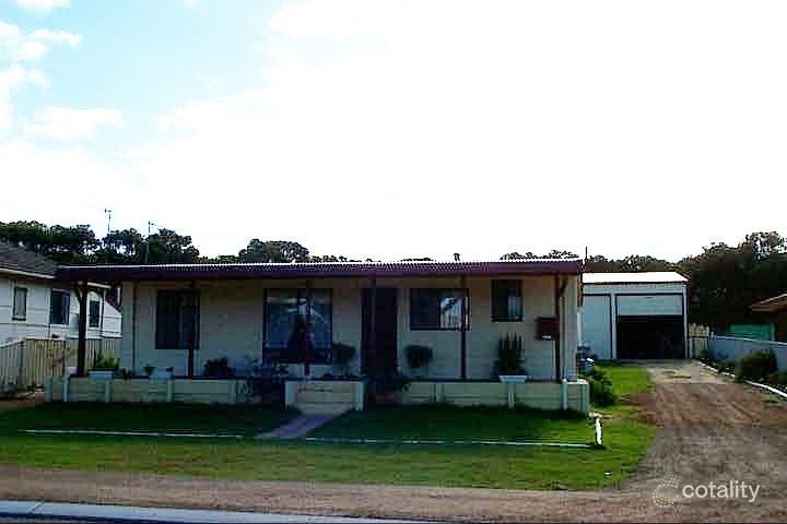 7 Flinders St, Hopetoun, WA 6348