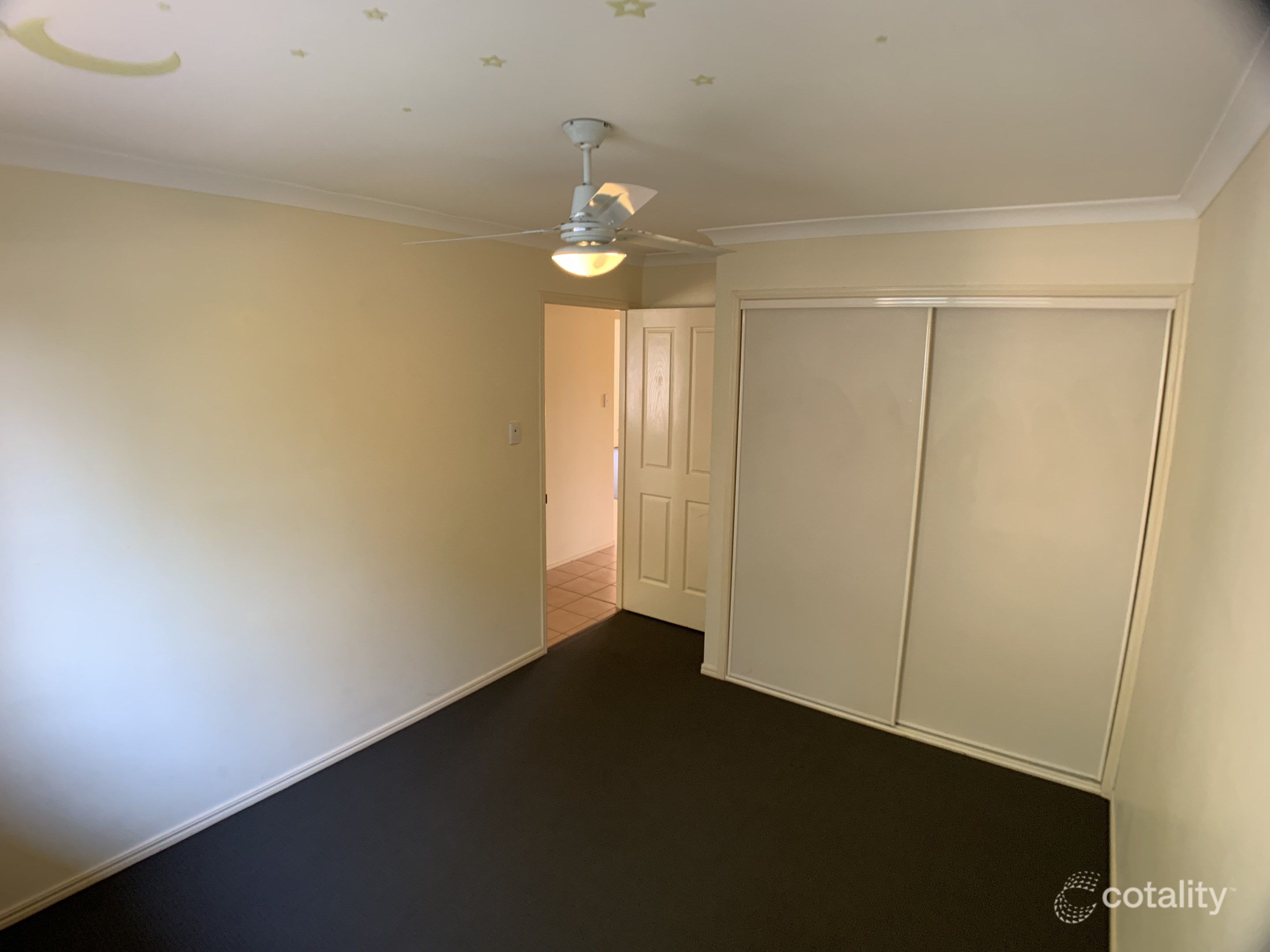 8/8 Honeysuckle Way, Calamvale, QLD 4116