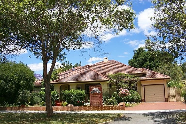 5 Inverness Cres, Menora, WA 6050