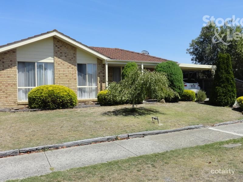 7 Martingale Pl, Pakenham, VIC 3810