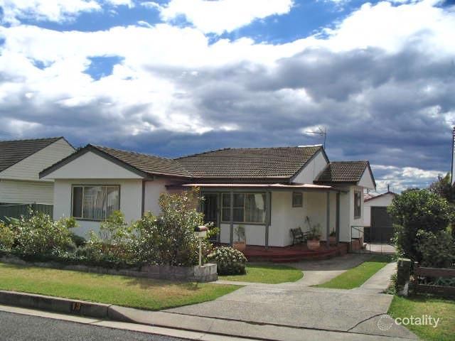 13 Helen St, Warilla, NSW 2528