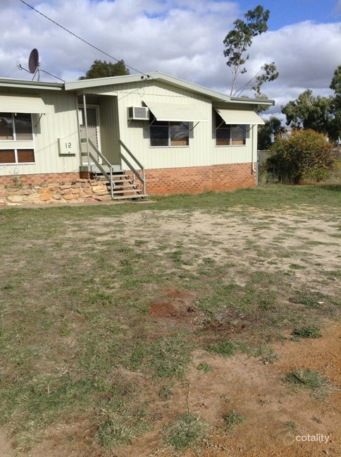 12 View St, York, WA 6302
