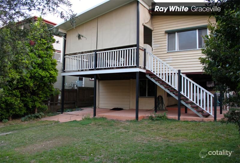 82 White St, Graceville, QLD 4075
