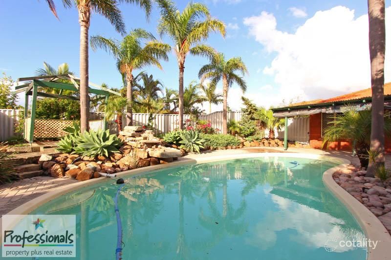 30 Ambergate Cl, Canning Vale, WA 6155