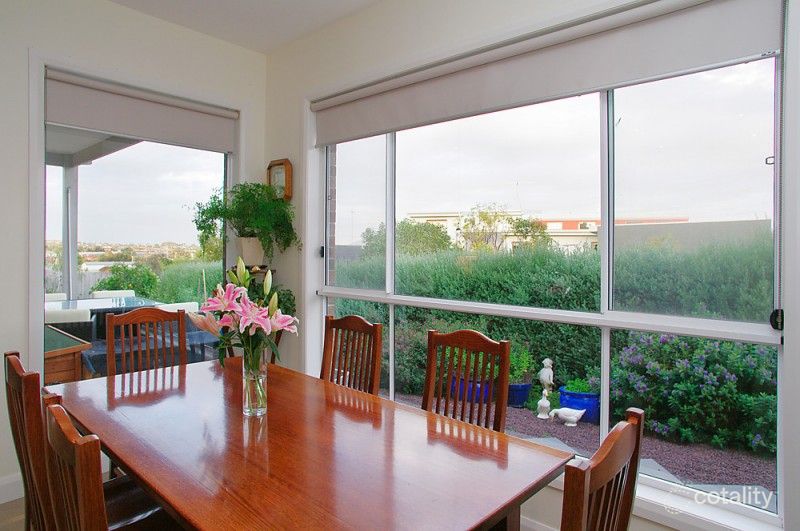 65 Grange Park Dr, Waurn Ponds, VIC 3216