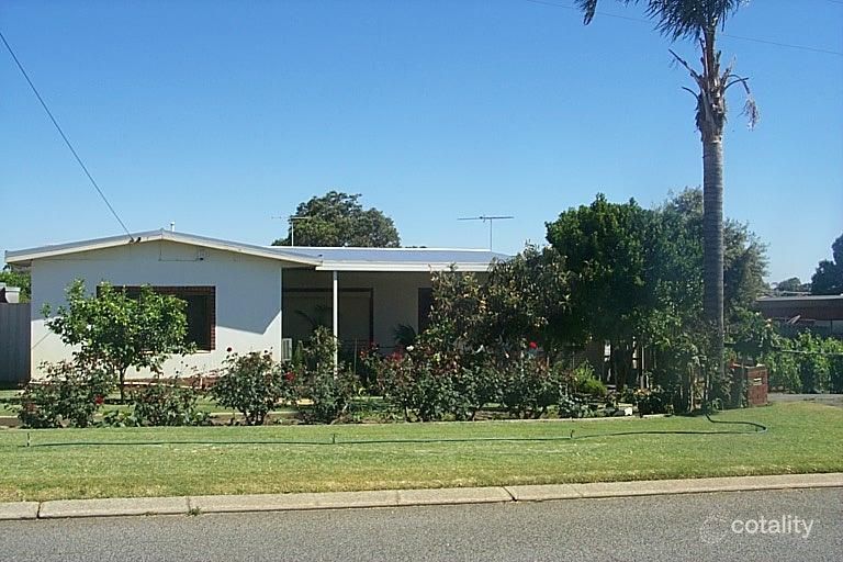 32 David St, Yokine, WA 6060