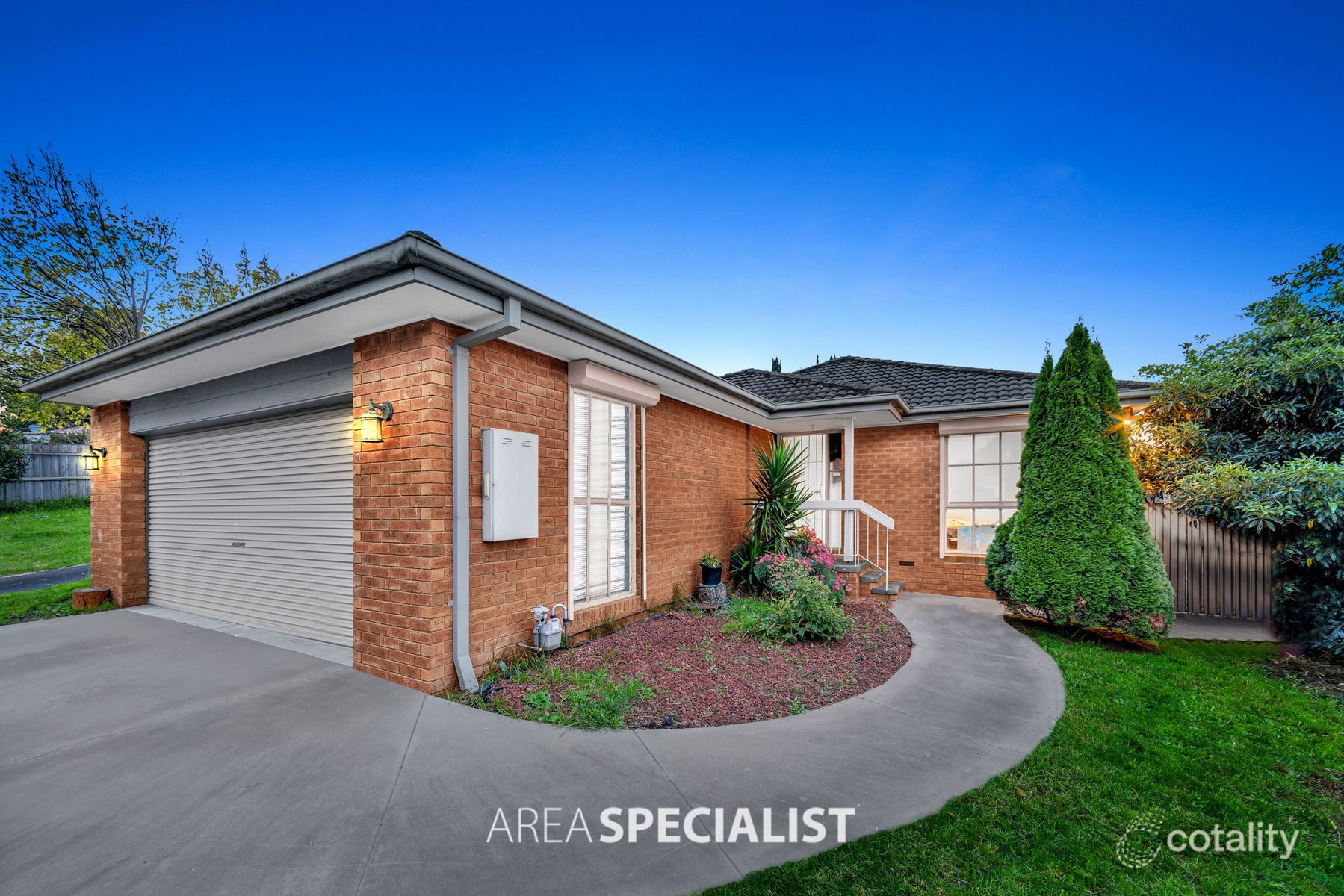 15 Acre Rise, Hampton Park, VIC 3976