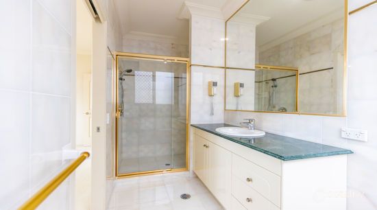 25 King Arthurs Ct, Paradise Point, QLD 4216
