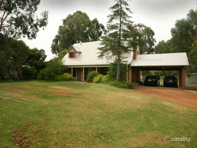 18 Hawkvalley Cres, Maida Vale, WA 6057